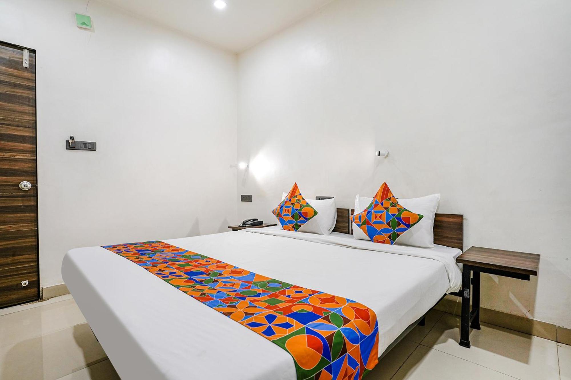 Fabhotel Lotus I สุรัต ภายนอก รูปภาพ